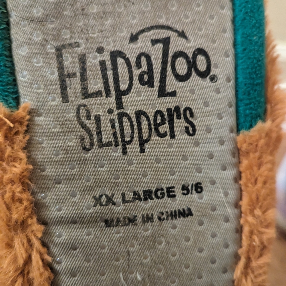 Slipers - Picture 2 of 2